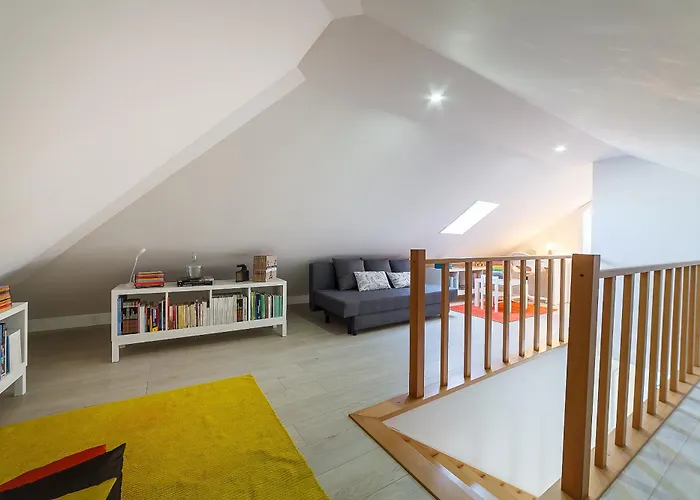 Gafa House - Family Accommodation And Workplace
