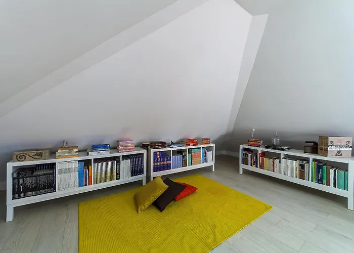 Gafa House - Family Accommodation And Workplace